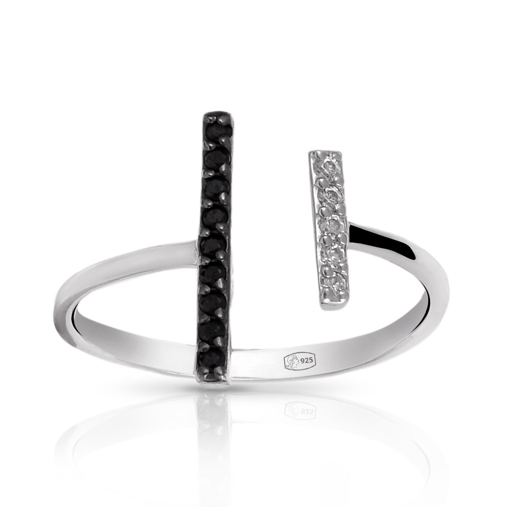 Кольцо из серебра с фианитами