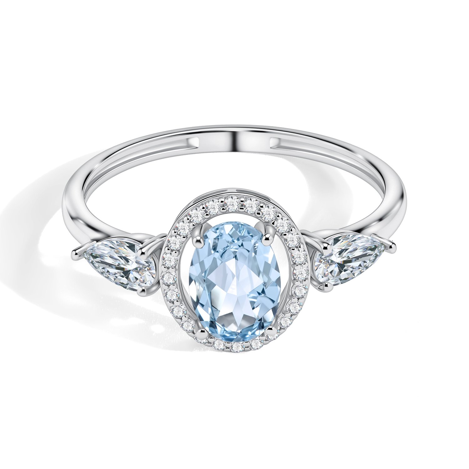 Золотое кольцо с топазом Sky и фианитами