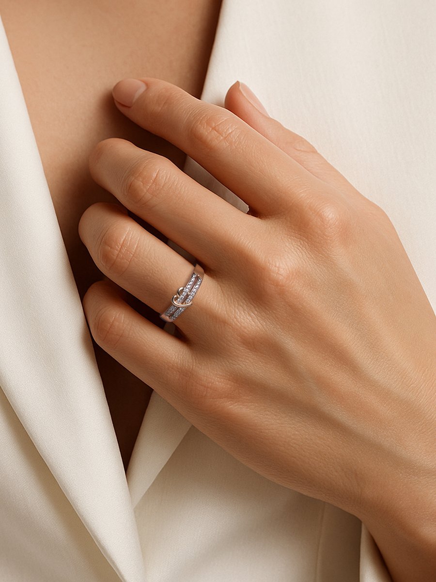 Золотое кольцо с фианитами