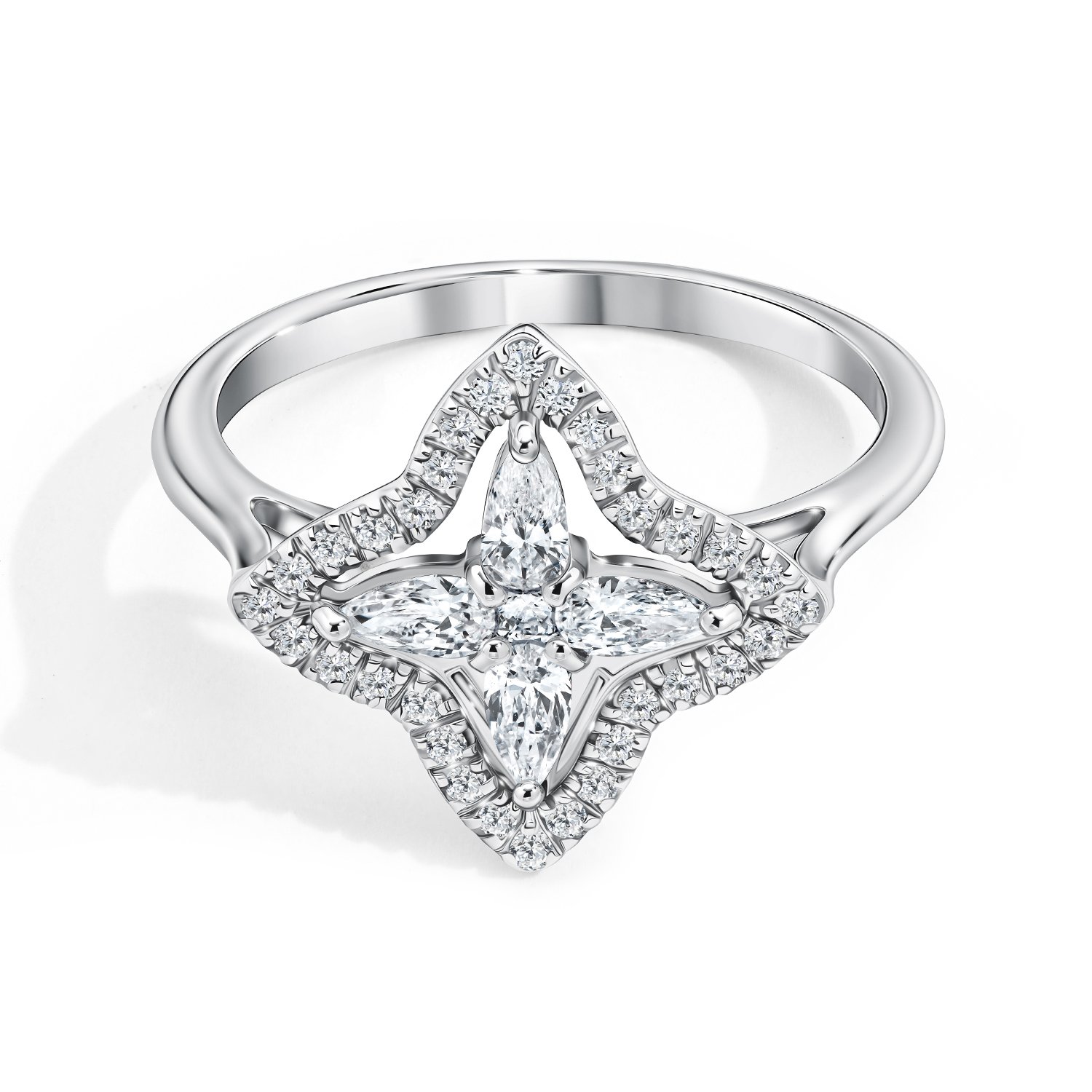 Золотое кольцо с бриллиантами выращенными