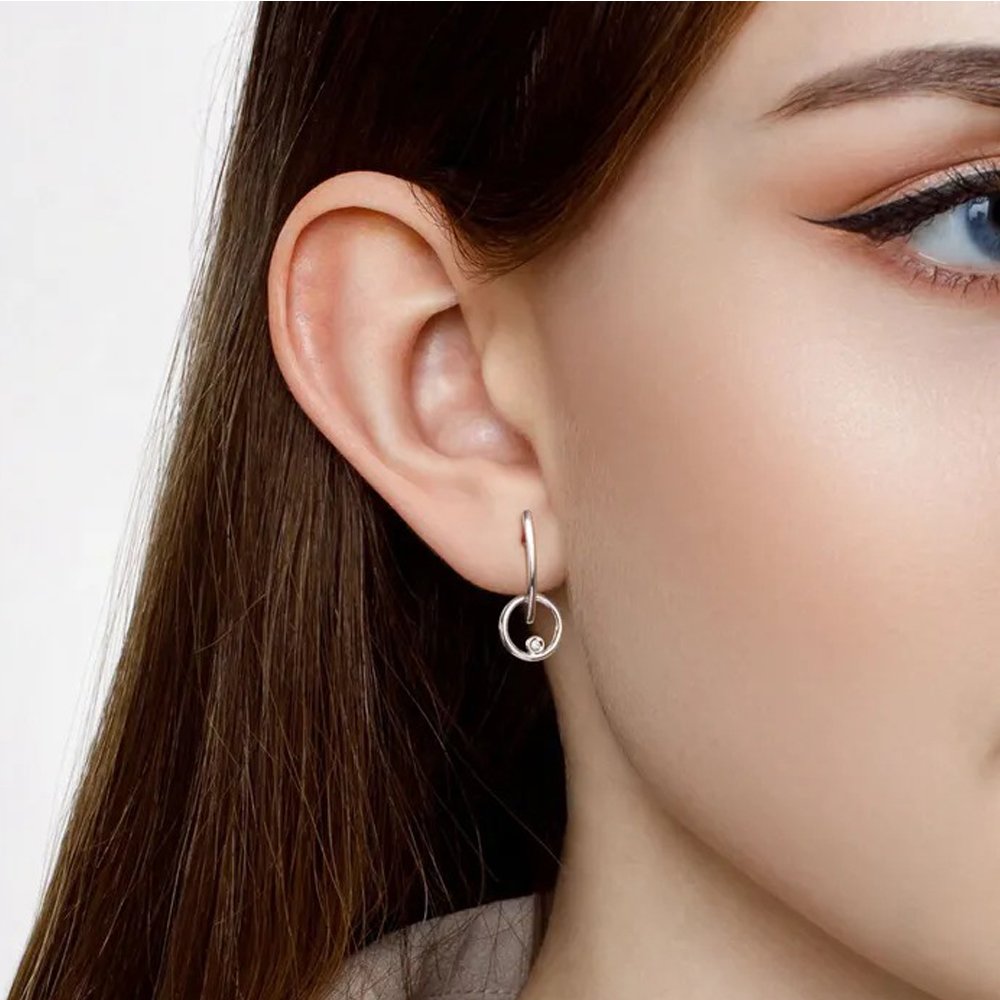 Золотые серьги с бриллиантами