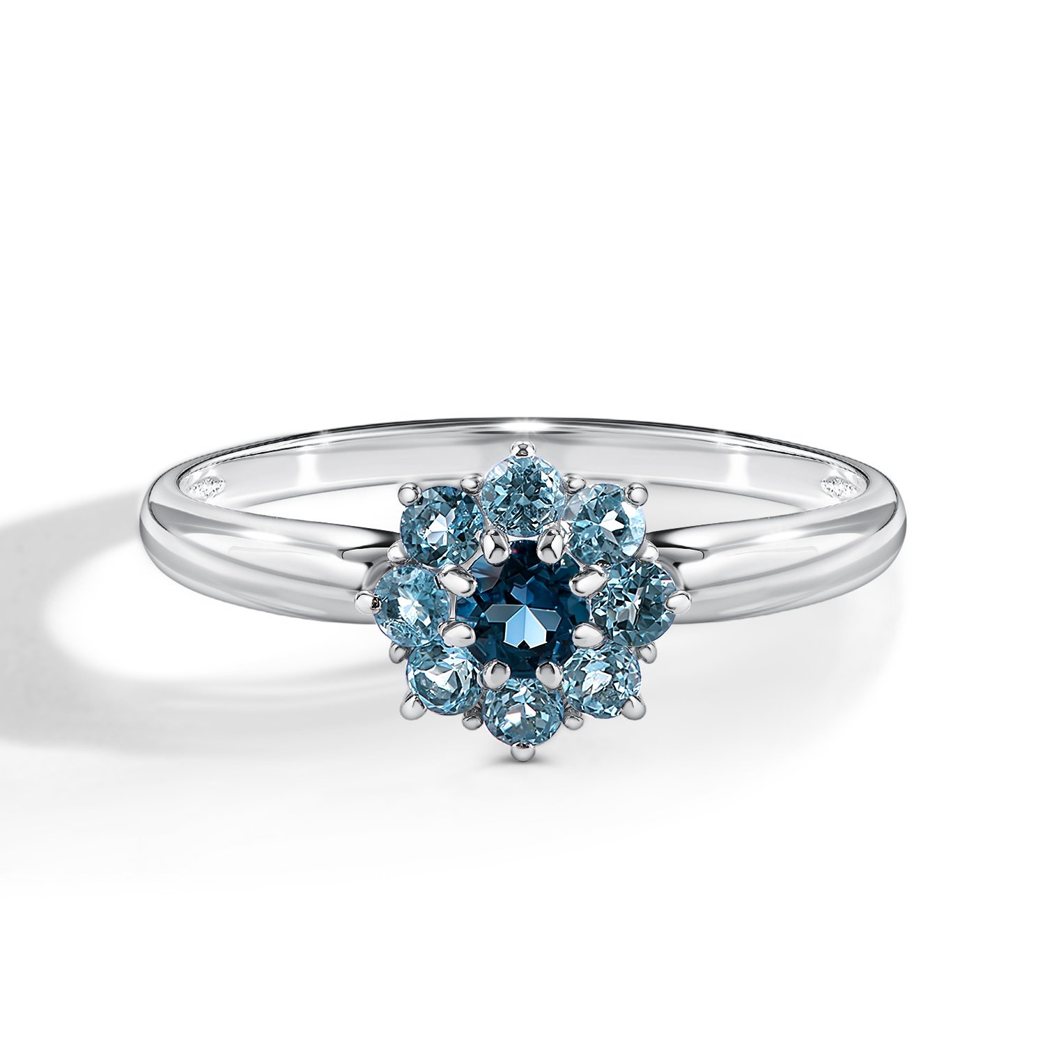 Золотое кольцо с топазом London и топазами Swiss