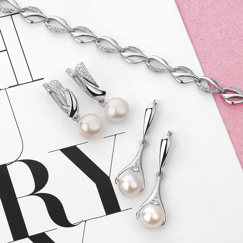 Серебряный браслет с фианитами