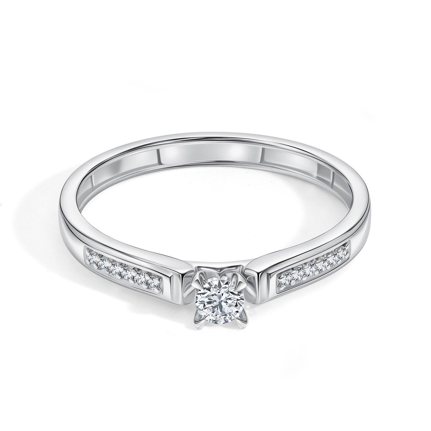 Золотое кольцо с бриллиантами