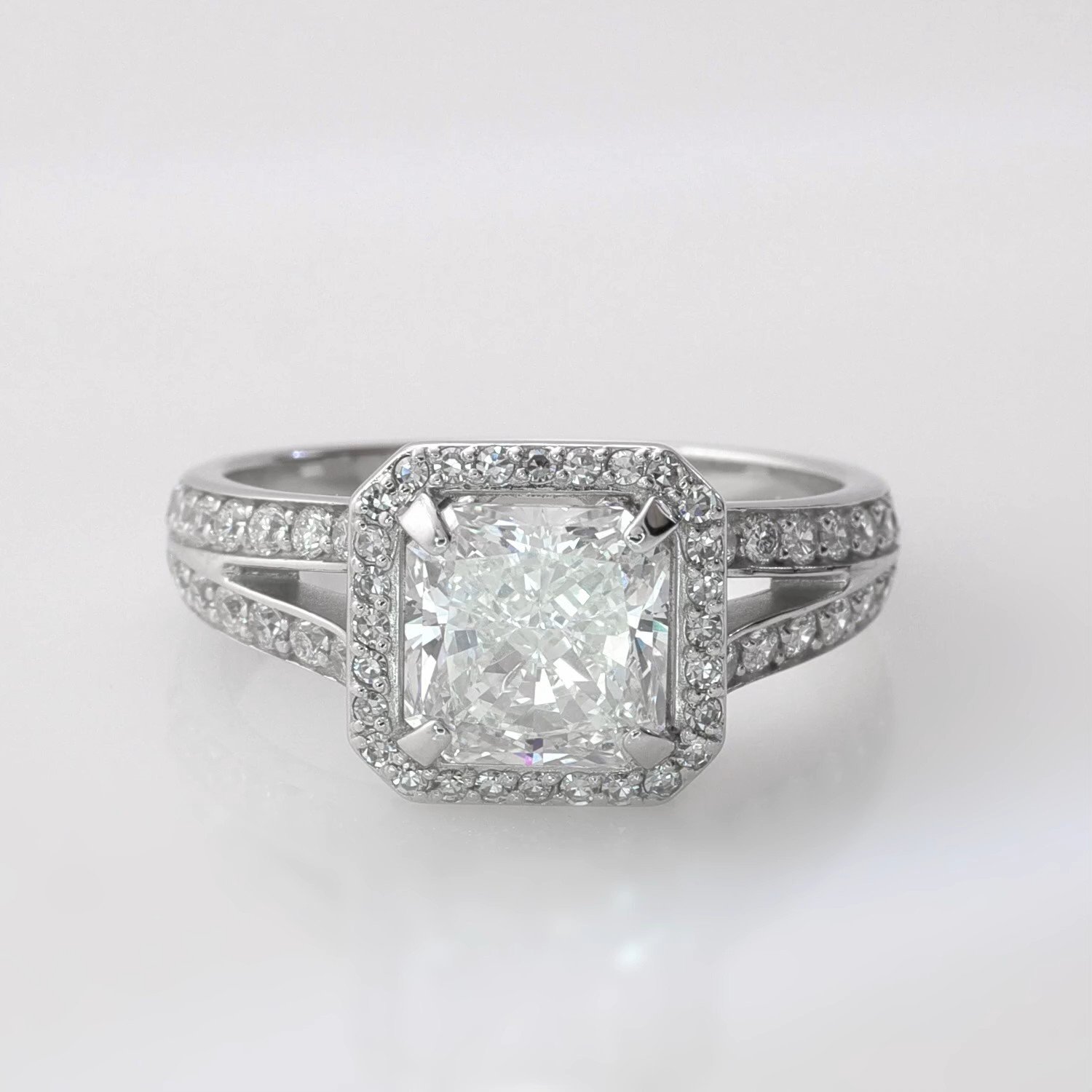 Золотое кольцо SMART DIAMONDS 2,63 карата