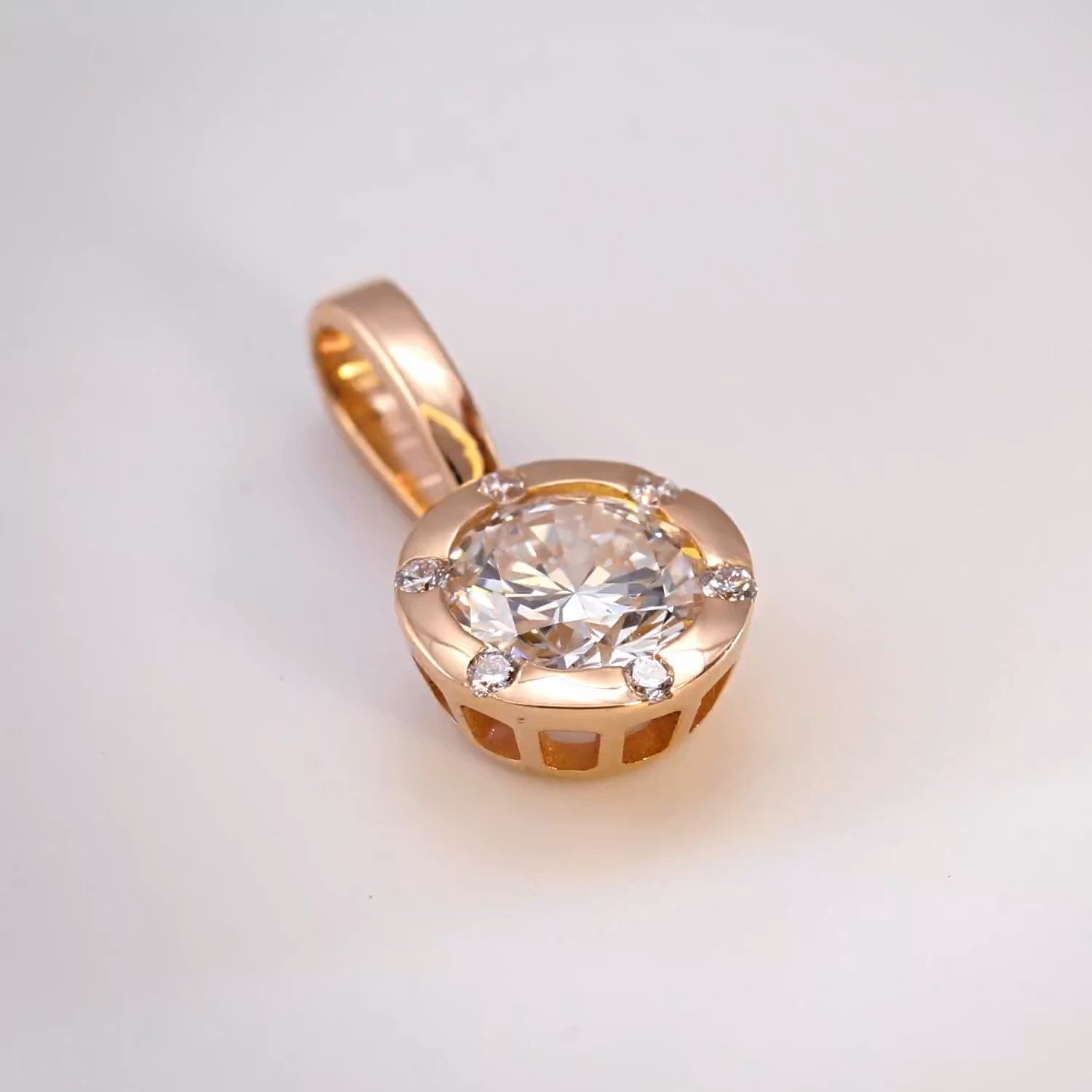 Фото «Золотая подвеска SMART DIAMONDS 0,82 карата»