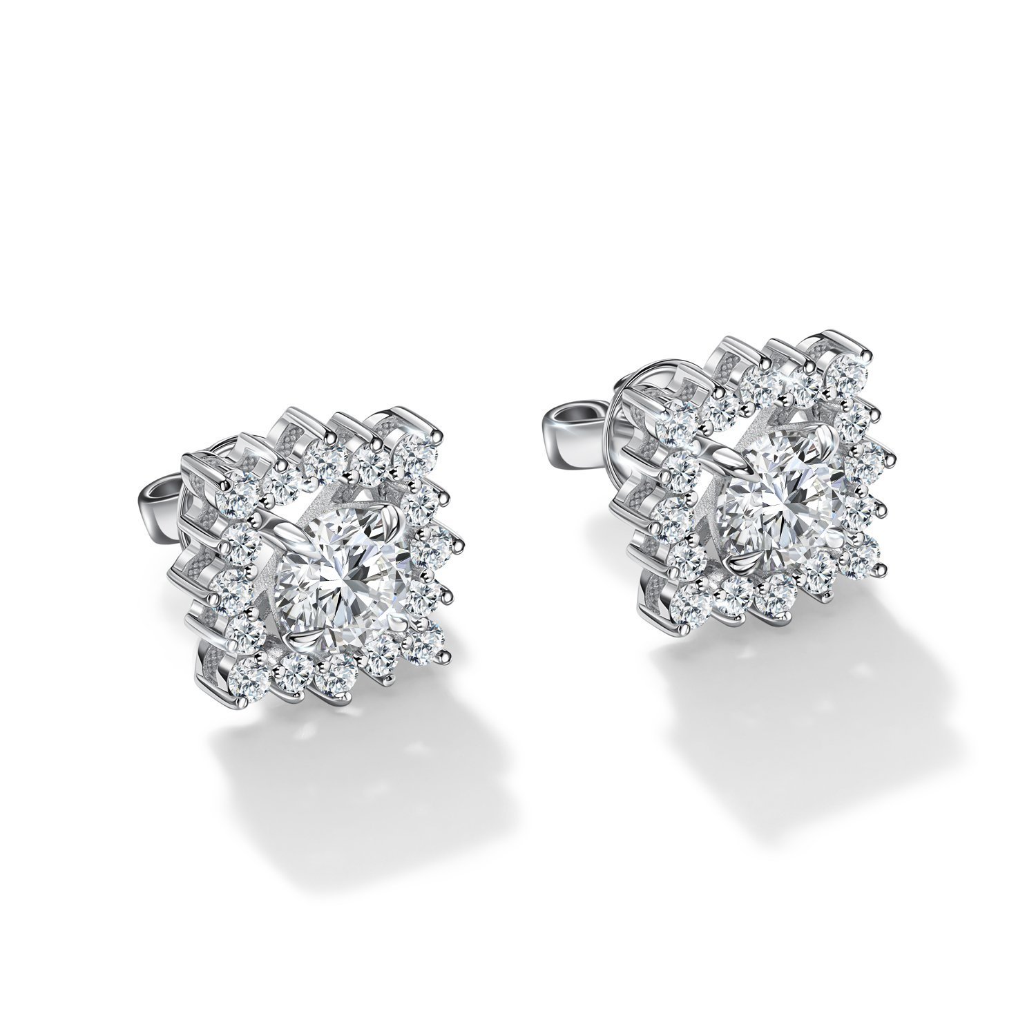 Золотые серьги с бриллиантами выращенными