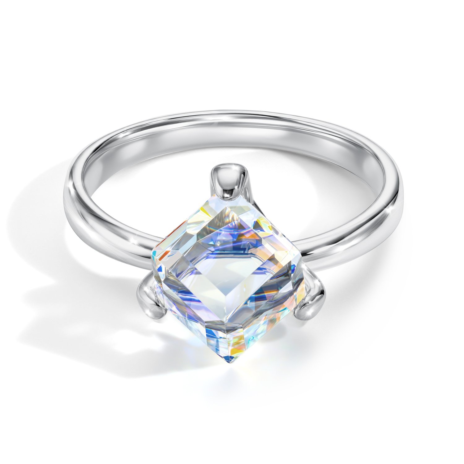 Серебряное кольцо с фианитом