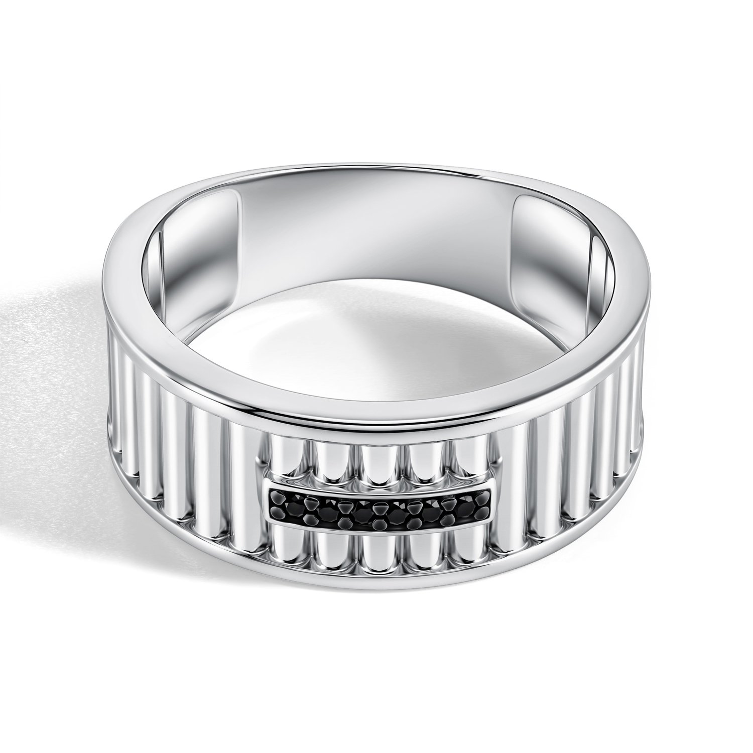 Серебряное кольцо с фианитами